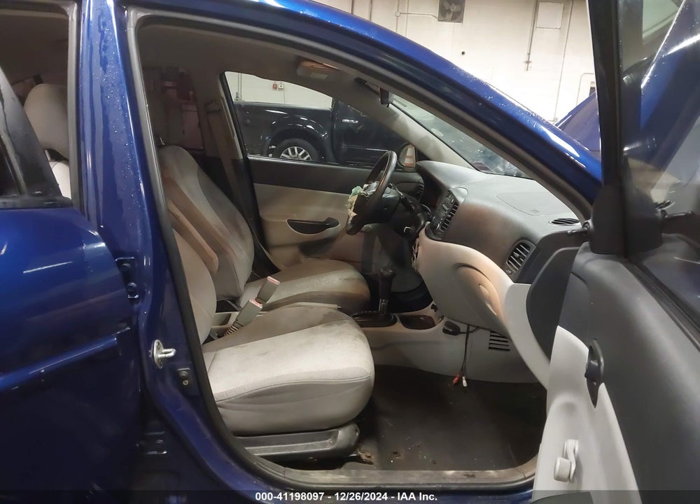 2009 HYUNDAI ACCENT GLS VIN: KMHCN46C99U286844