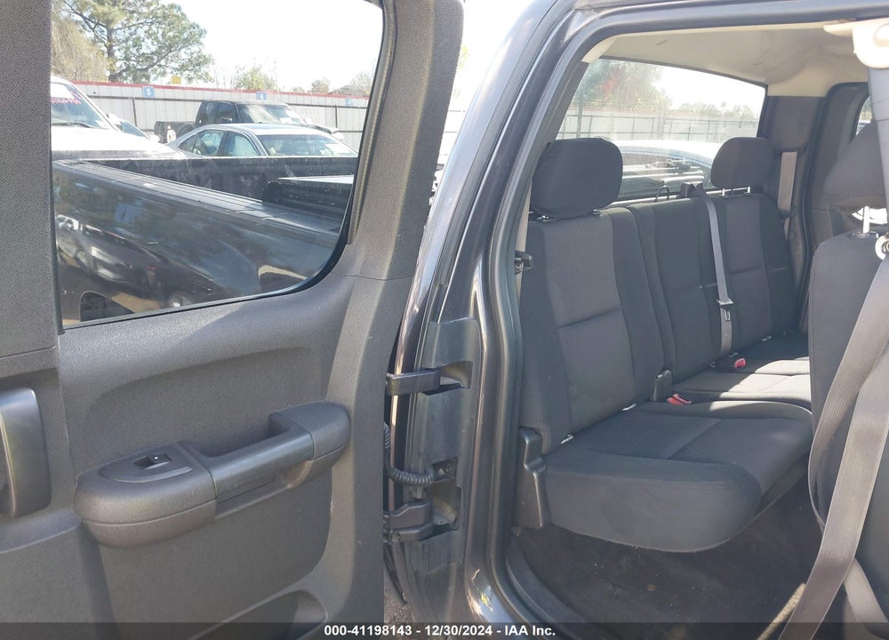 2011 CHEVROLET SILVERADO 1500 LT VIN: 1GCRCSE09BZ190575