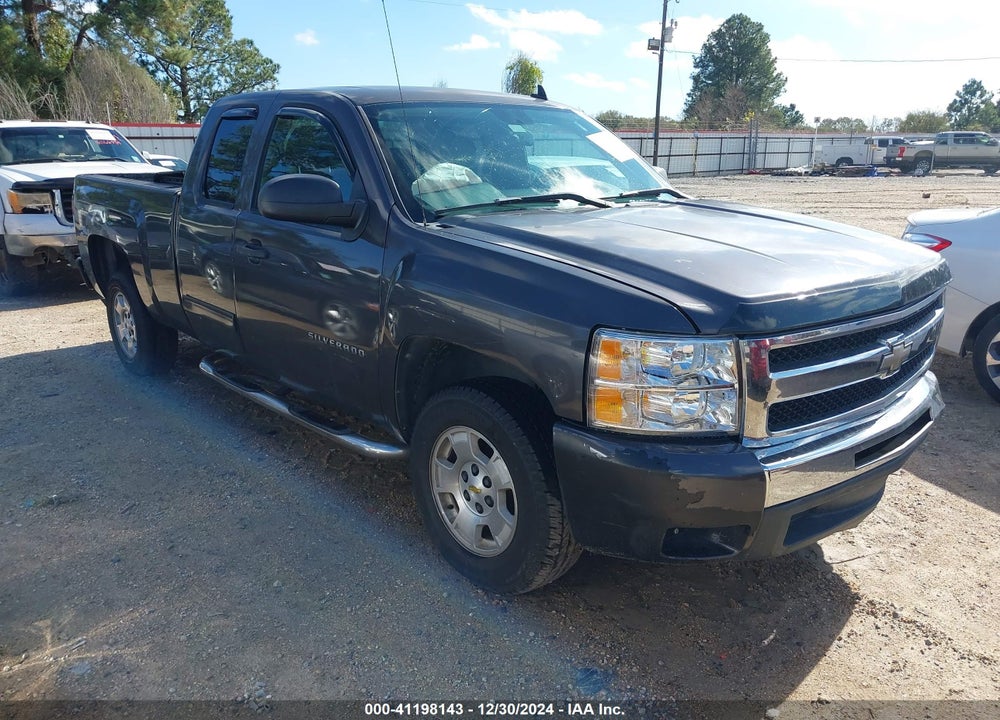 2011 CHEVROLET SILVERADO 1500 LT VIN: 1GCRCSE09BZ190575