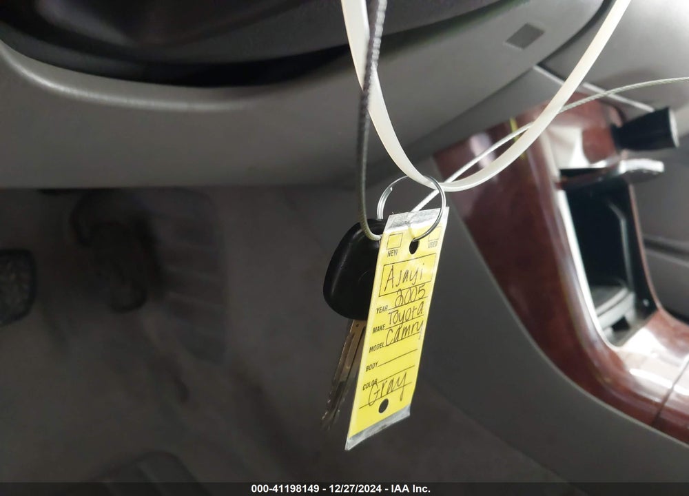2005 TOYOTA CAMRY XLE V6 VIN: 4T1BF32K55U597715