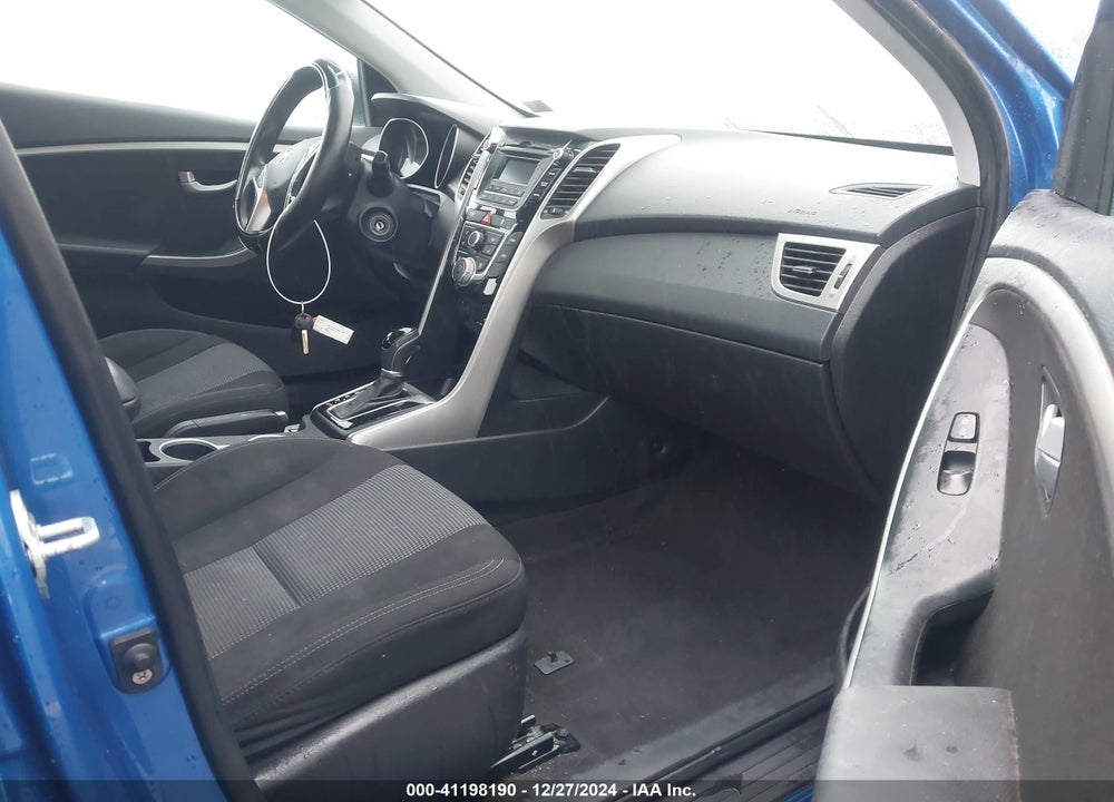 2017 HYUNDAI ELANTRA GT VIN: KMHD35LHXHU364398