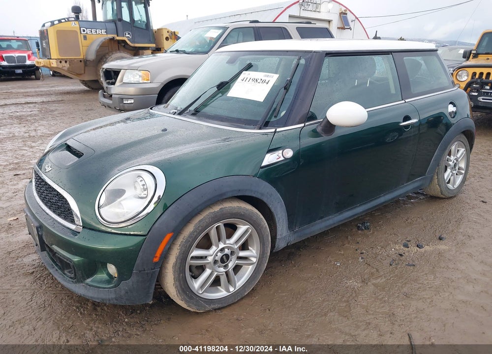 2012 MINI COOPER S VIN: WMWSV3C55CTY28922