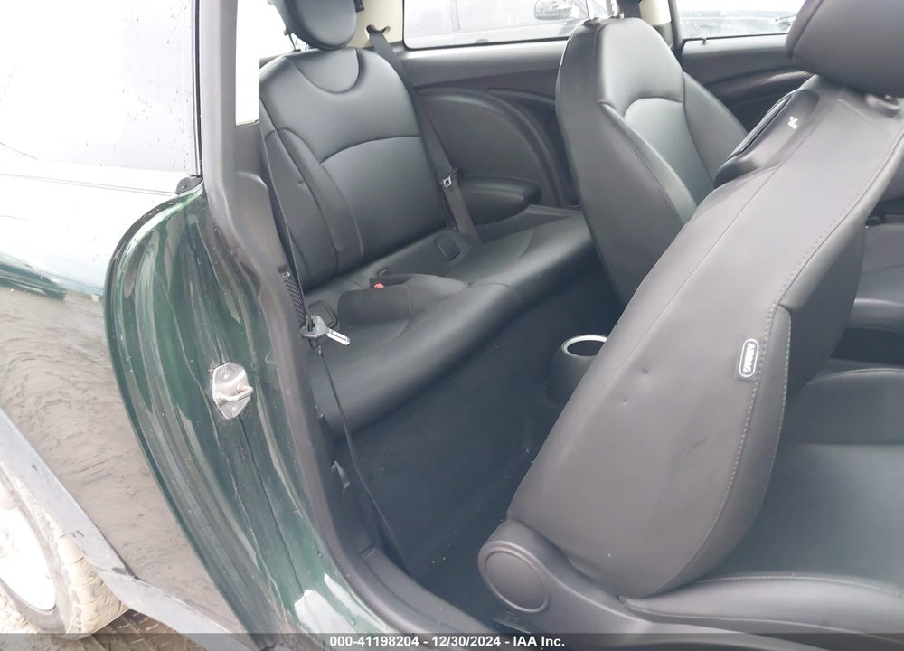 2012 MINI COOPER S VIN: WMWSV3C55CTY28922