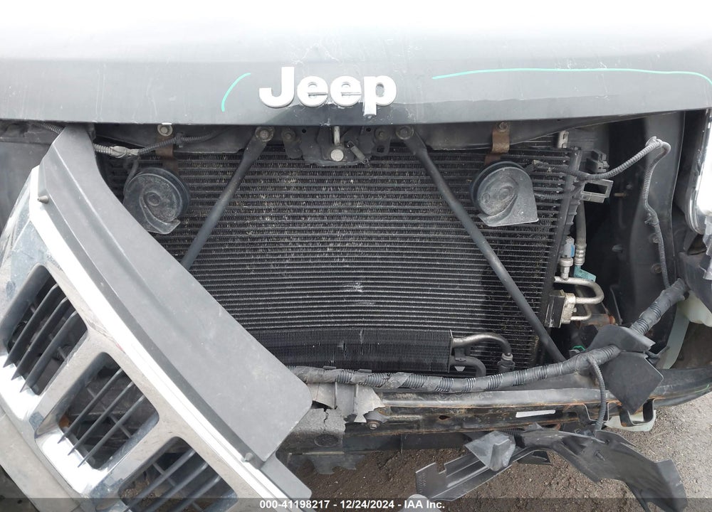 2011 JEEP GRAND CHEROKEE LAREDO VIN: 1J4RR4GG7BC527522