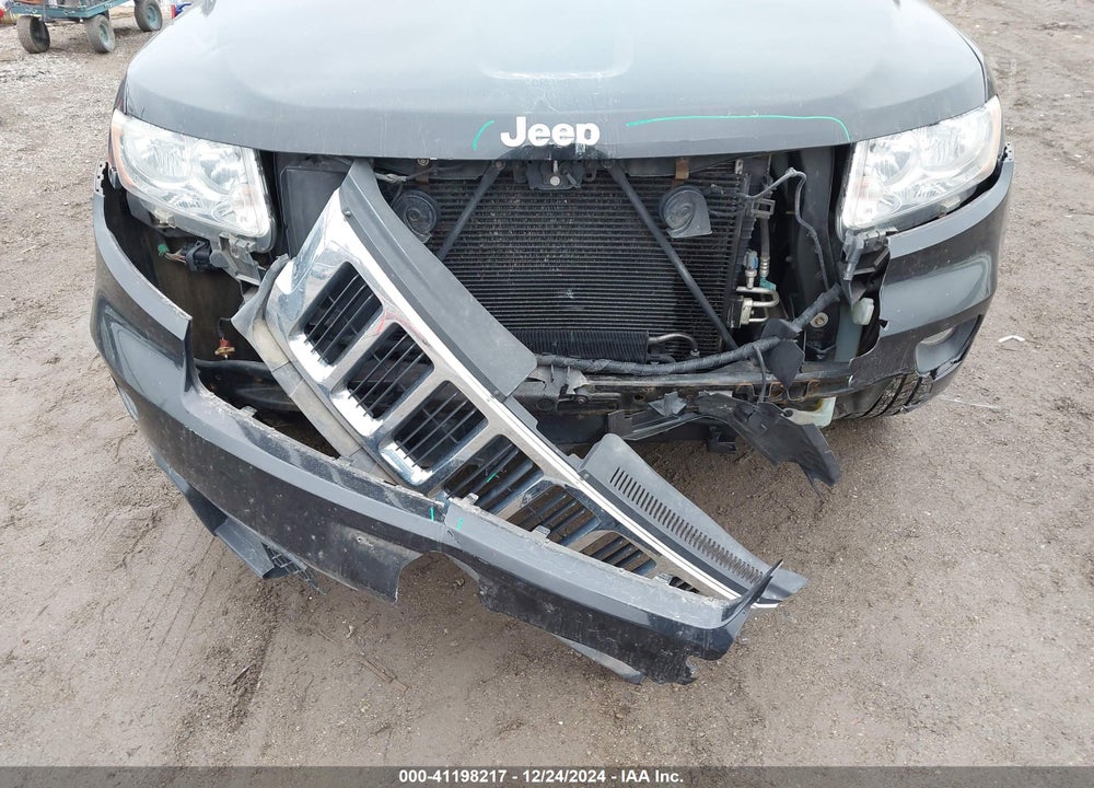2011 JEEP GRAND CHEROKEE LAREDO VIN: 1J4RR4GG7BC527522