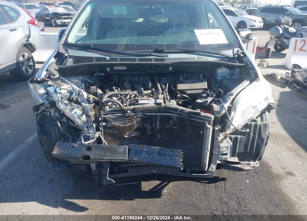 2013 TOYOTA SIENNA LE V6 8 PASSENGER VIN: 5TDKK3DC8DS348334