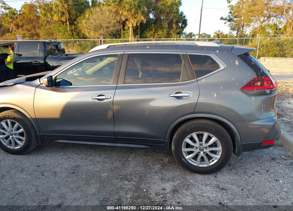 2018 NISSAN ROGUE SV VIN: JN8AT2MT8JW456410