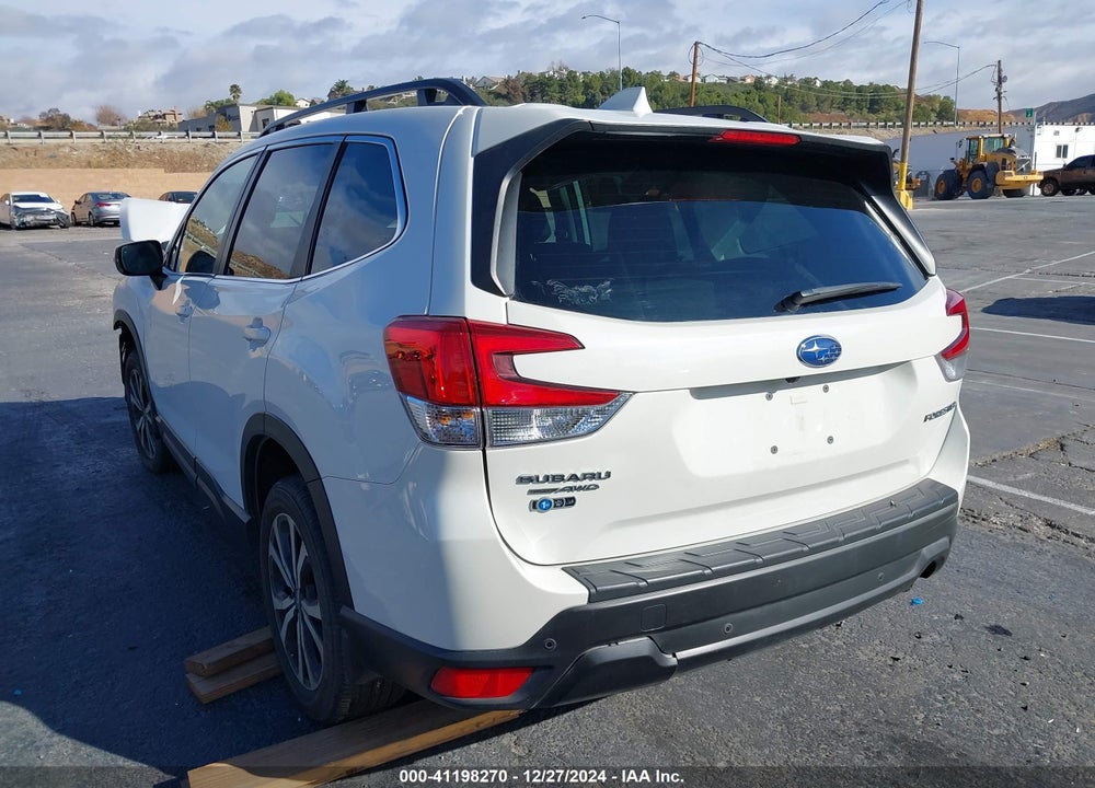 2023 SUBARU FORESTER LIMITED VIN: JF2SKAPC4PH482249