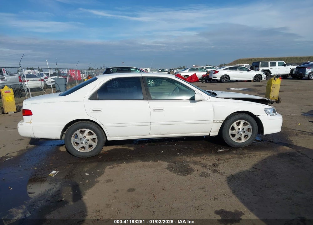 2000 TOYOTA CAMRY LE V6 VIN: JT2BF22K7Y0266041