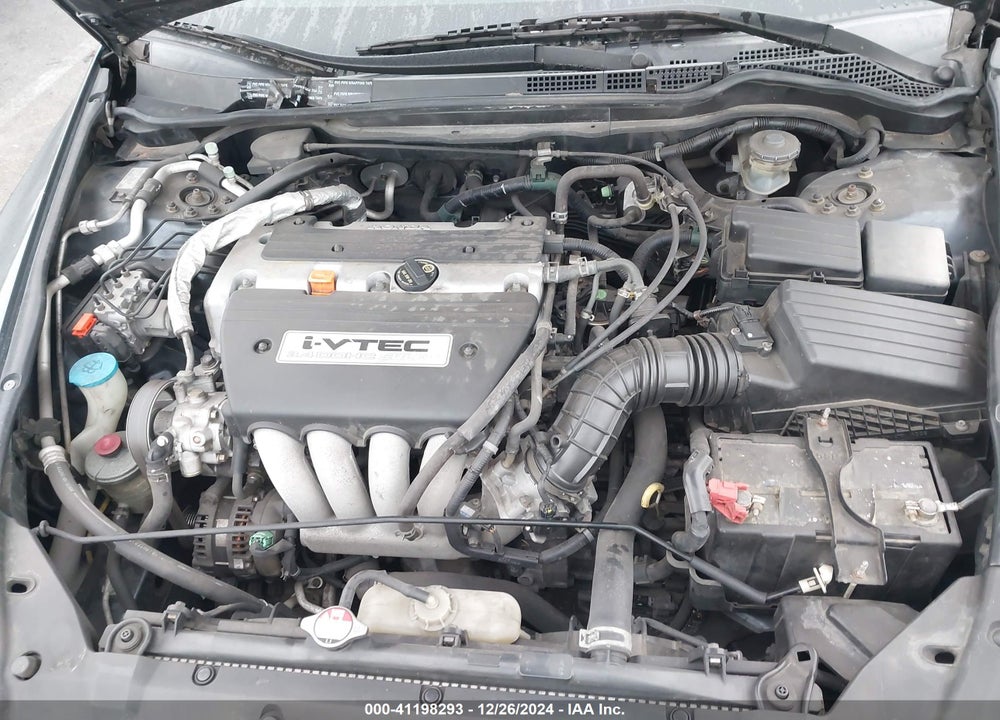 2004 HONDA ACCORD 2.4 LX VIN: JHMCM564X4C032336