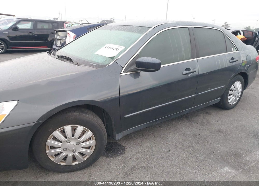 2004 HONDA ACCORD 2.4 LX VIN: JHMCM564X4C032336