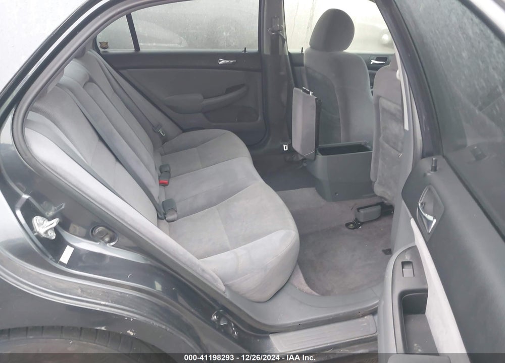 2004 HONDA ACCORD 2.4 LX VIN: JHMCM564X4C032336