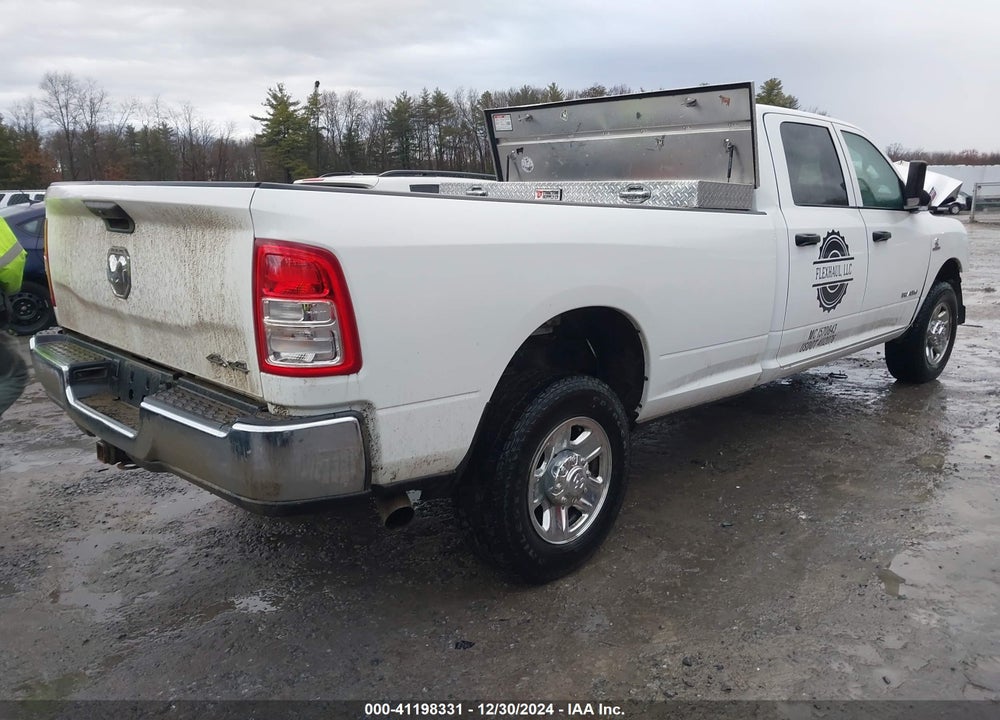 2022 RAM 2500 VIN: 3C6UR5HL5NG377811