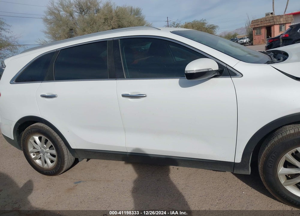 2016 KIA SORENTO 2.4L LX VIN: 5XYPG4A37GG153697