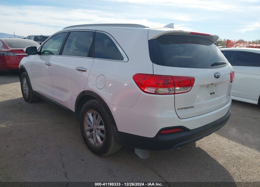 2016 KIA SORENTO 2.4L LX VIN: 5XYPG4A37GG153697
