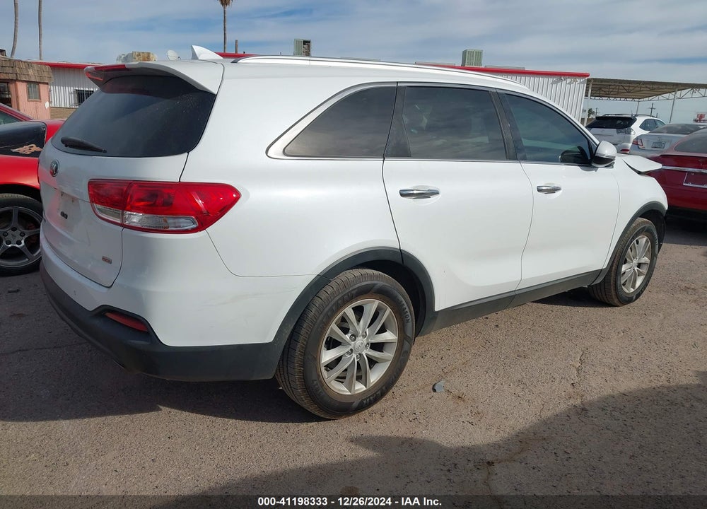 2016 KIA SORENTO 2.4L LX VIN: 5XYPG4A37GG153697
