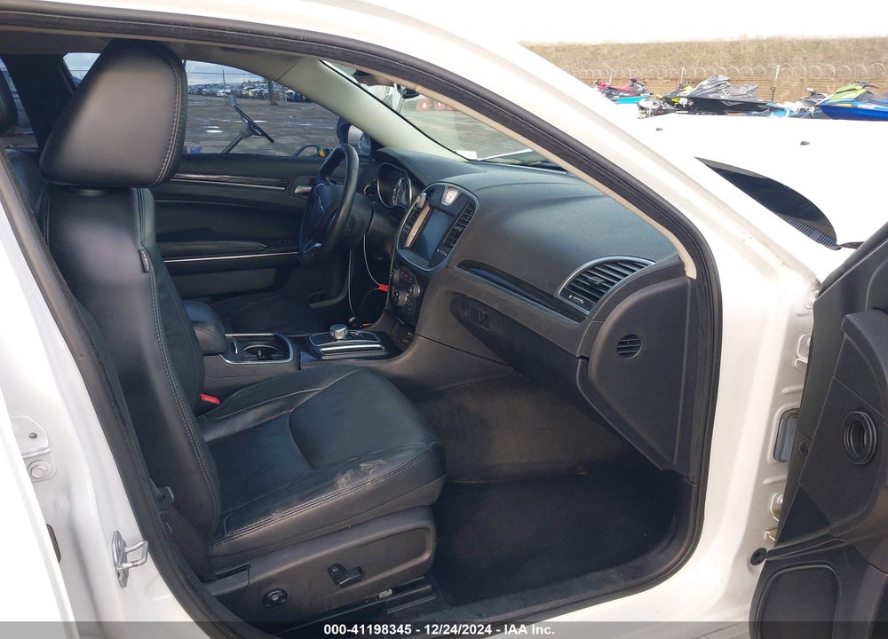 2016 CHRYSLER 300 VIN: 2C3CCAAG6GH211896