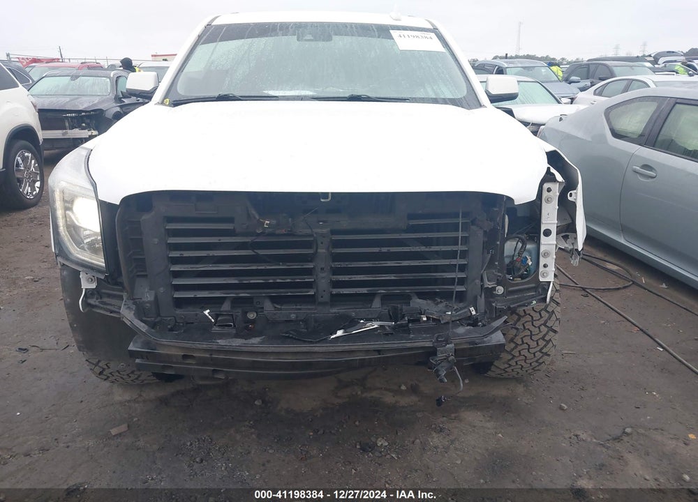 2018 GMC YUKON DENALI VIN: 1GKS1CKJ8JR241397