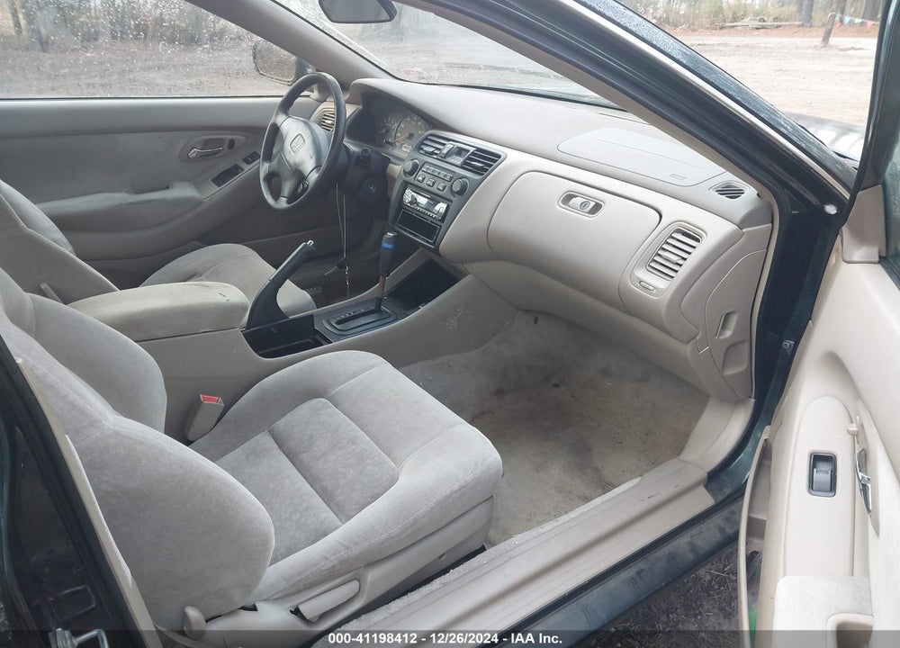 2000 HONDA ACCORD 2.3 EX VIN: 1HGCG3255YA029701