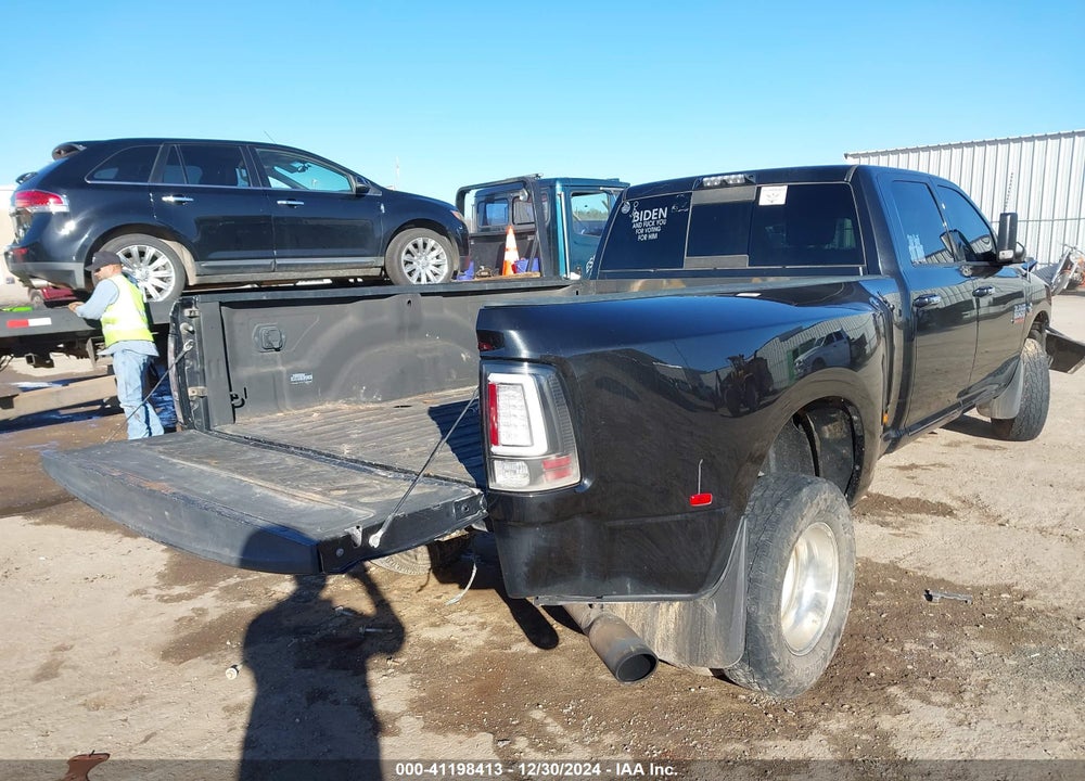 2018 RAM 3500 BIG HORN  4X4 8' BOX VIN: 3C63RRHL9JG281046