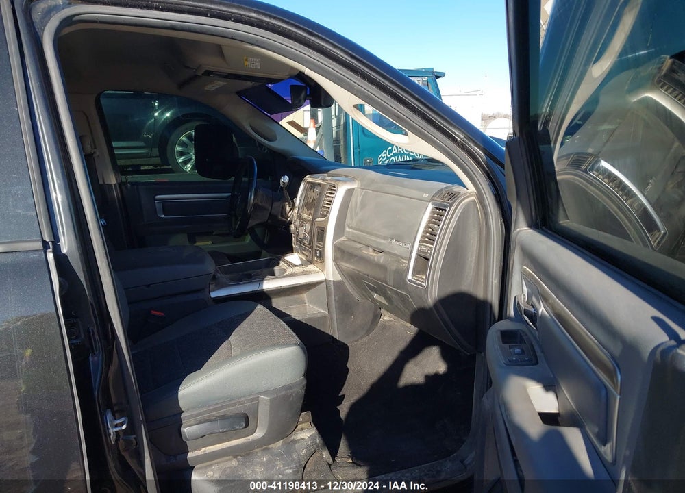 2018 RAM 3500 BIG HORN  4X4 8' BOX VIN: 3C63RRHL9JG281046