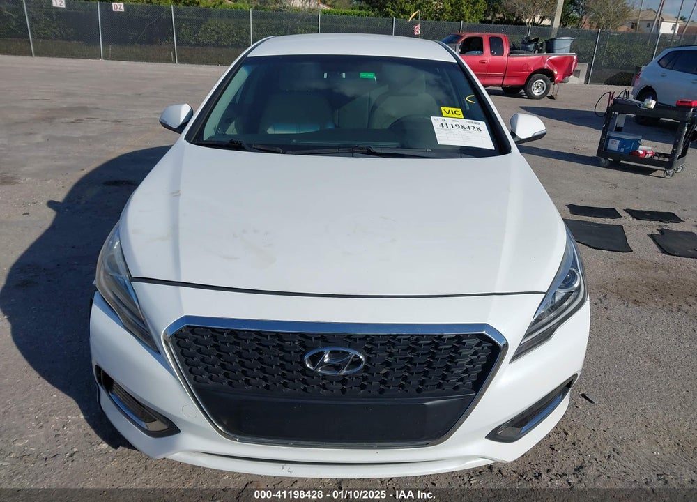 2017 HYUNDAI SONATA HYBRID VIN: KMHE24L31HA062540
