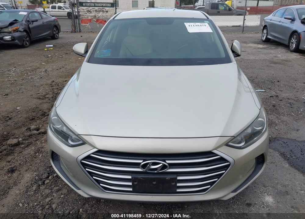 2017 HYUNDAI ELANTRA VIN: 5NPD74LF5HH146168
