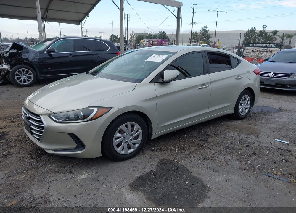 2017 HYUNDAI ELANTRA VIN: 5NPD74LF5HH146168