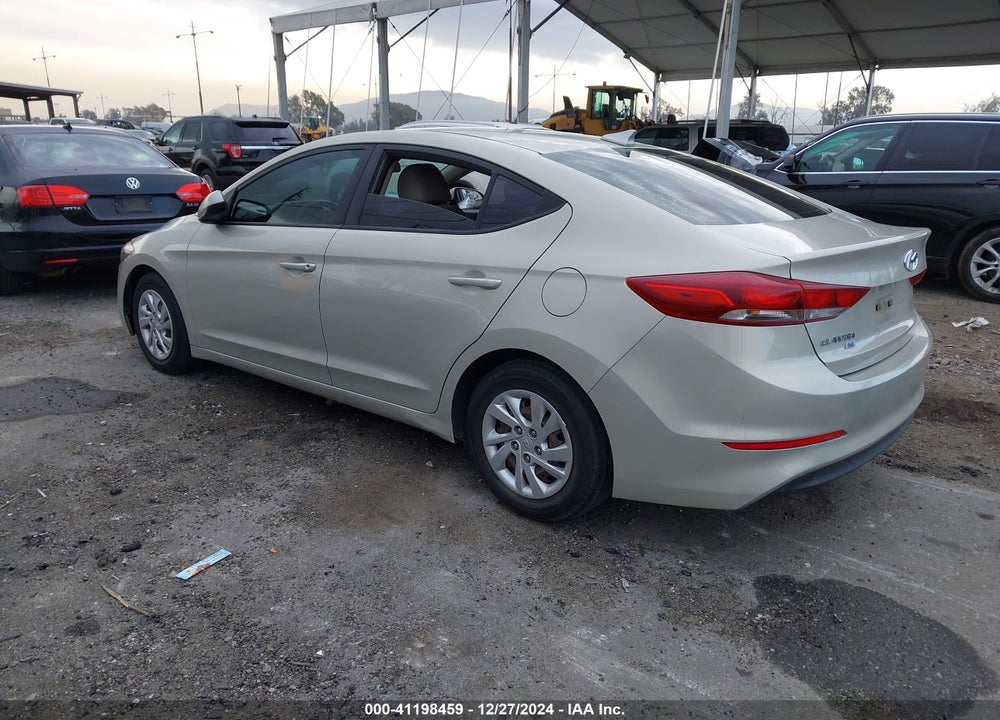 2017 HYUNDAI ELANTRA VIN: 5NPD74LF5HH146168