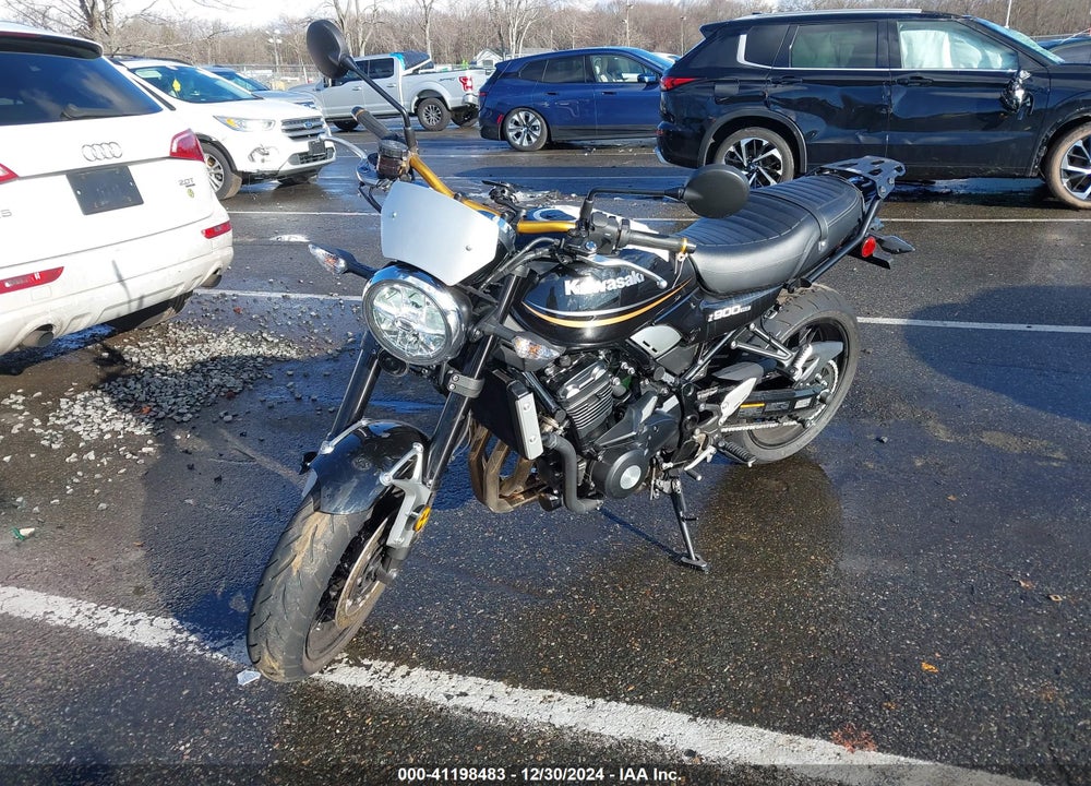 2018 KAWASAKI ZR900 R VIN: JKAZR2C17JA008275