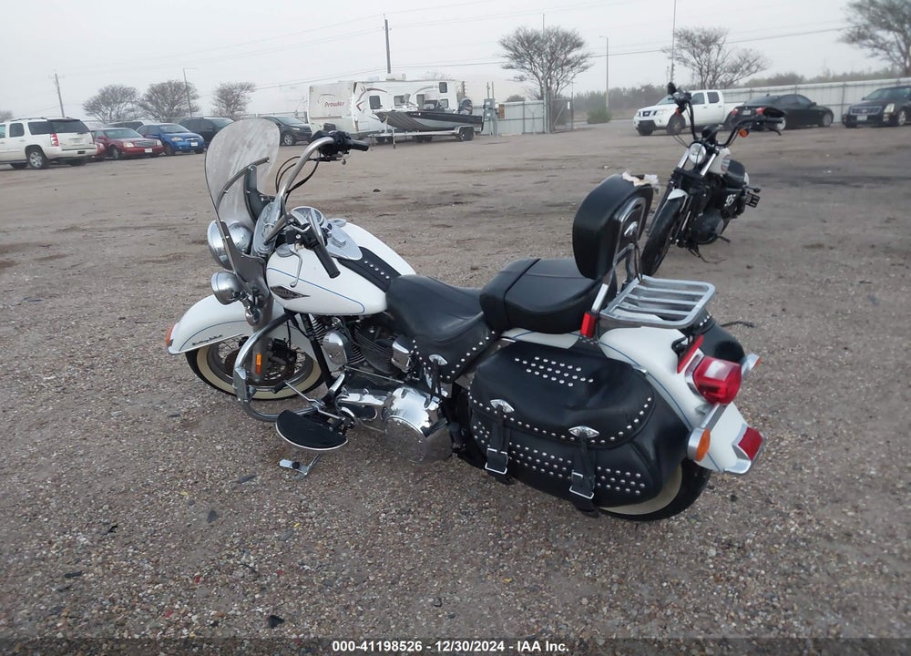 2013 HARLEY-DAVIDSON FLSTC HERITAGE SOFTAIL CLASSIC VIN: 1HD1BWV19DB026978
