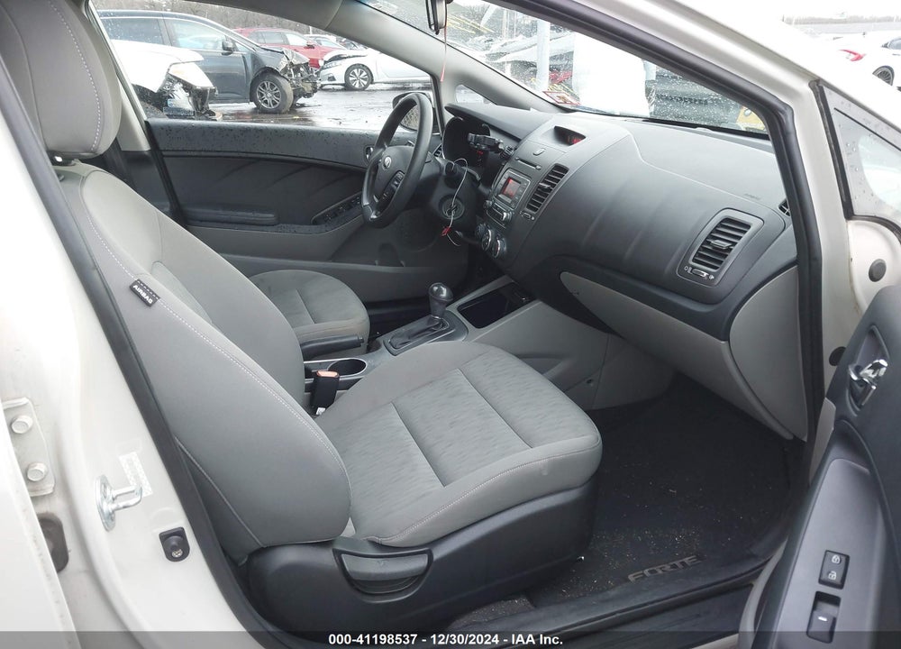 2015 KIA FORTE LX VIN: KNAFK4A67F5374838