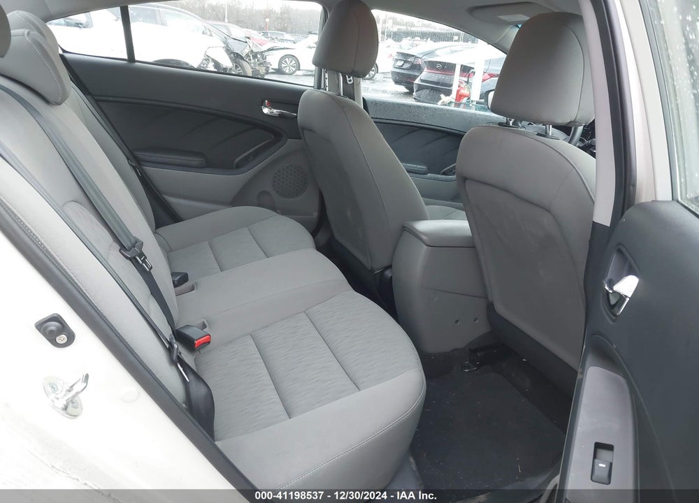 2015 KIA FORTE LX VIN: KNAFK4A67F5374838