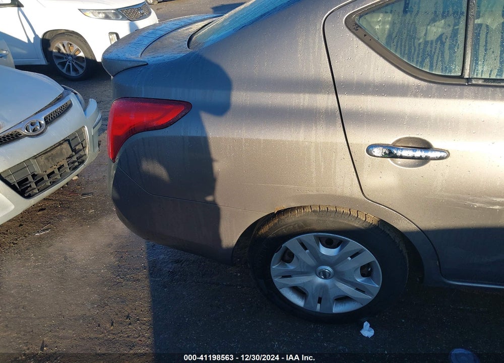 2014 NISSAN VERSA VIN: 3N1CN7AP1EL804839