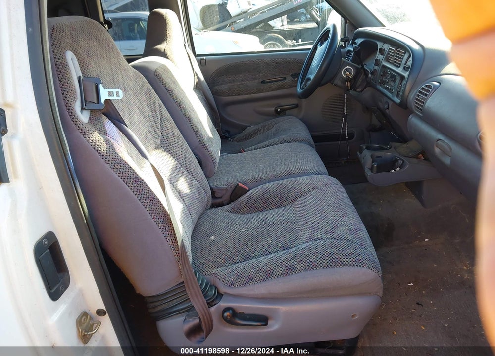 1998 DODGE RAM 1500 ST VIN: 1B7HC13Y2WJ167738