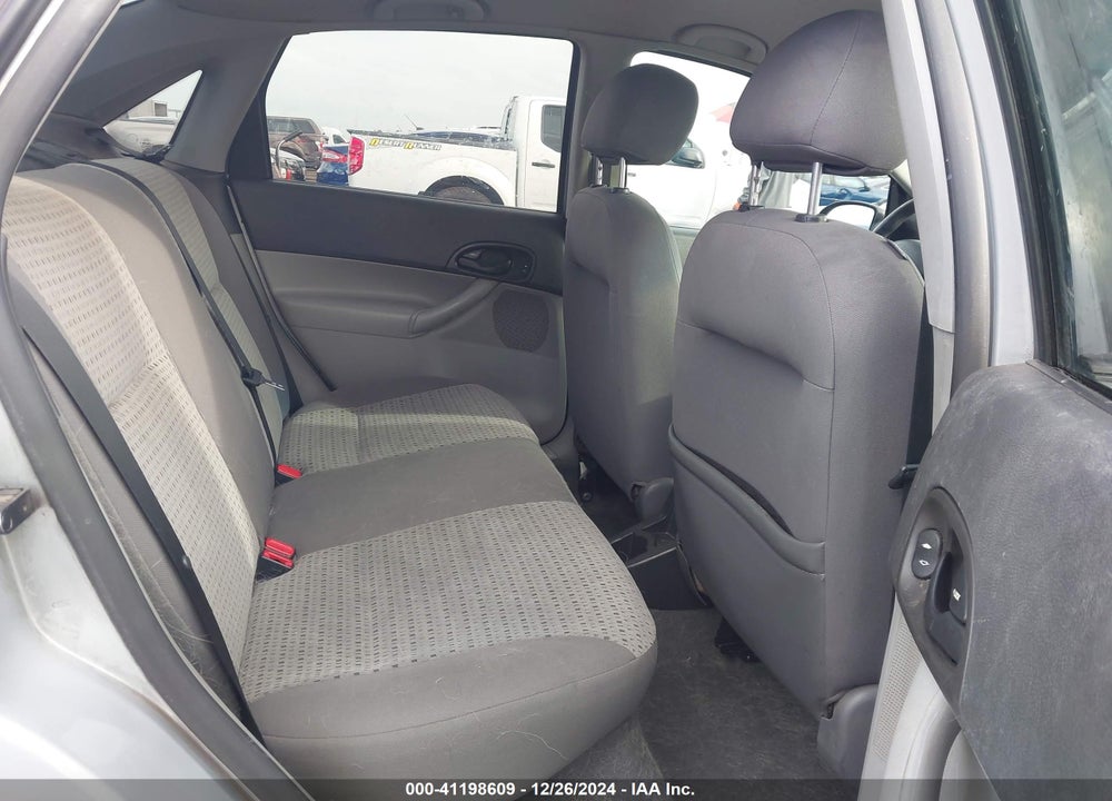 2007 FORD FOCUS S/SE/SES VIN: 1FAHP34N47W154651