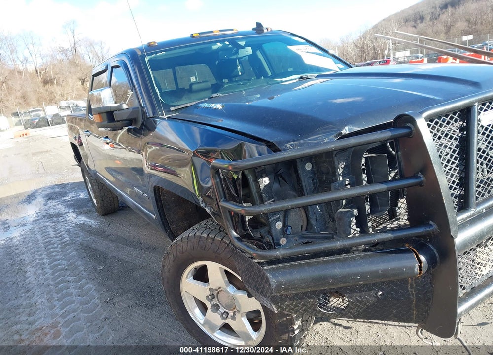 2015 CHEVROLET SILVERADO 2500HD LTZ VIN: 1GC1KWE84FF681155