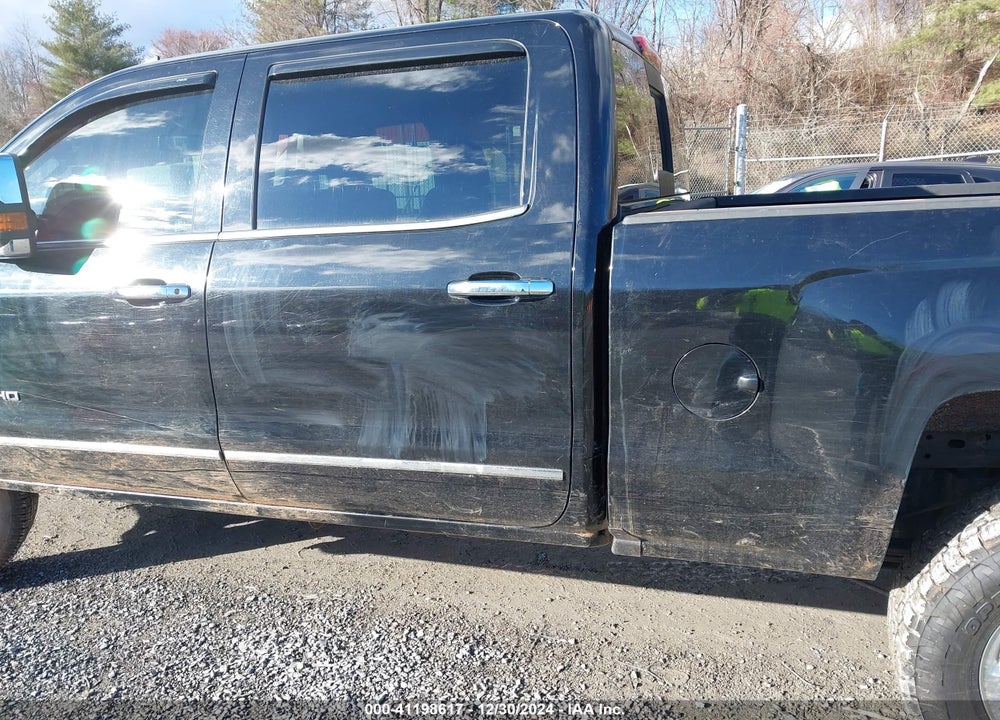 2015 CHEVROLET SILVERADO 2500HD LTZ VIN: 1GC1KWE84FF681155