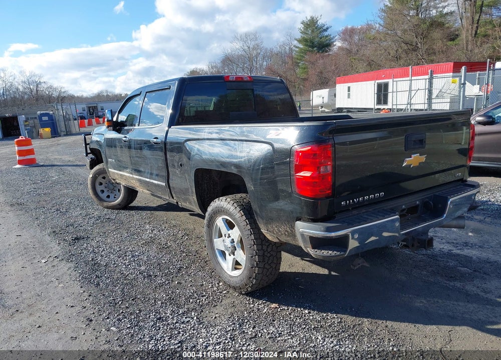 2015 CHEVROLET SILVERADO 2500HD LTZ VIN: 1GC1KWE84FF681155