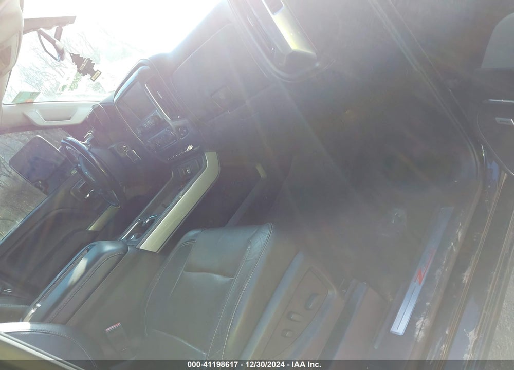 2015 CHEVROLET SILVERADO 2500HD LTZ VIN: 1GC1KWE84FF681155