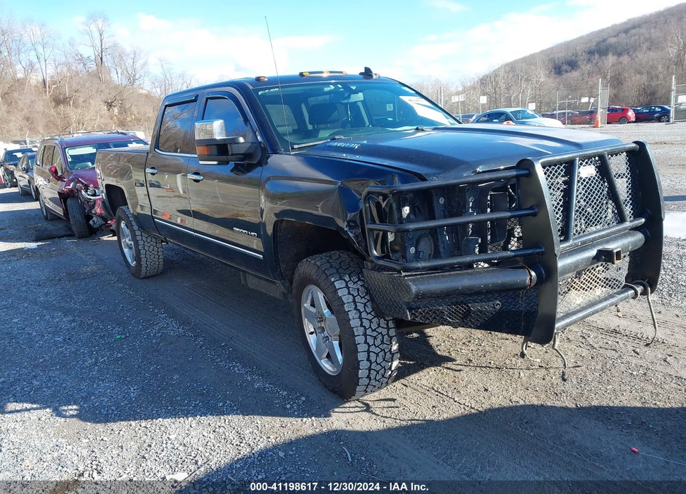 2015 CHEVROLET SILVERADO 2500HD LTZ VIN: 1GC1KWE84FF681155
