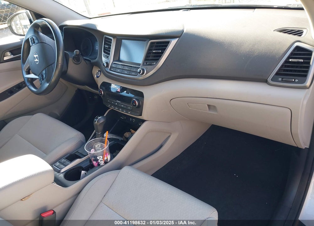 2018 HYUNDAI TUCSON SPORT VIN: KM8J3CAL2JU755467