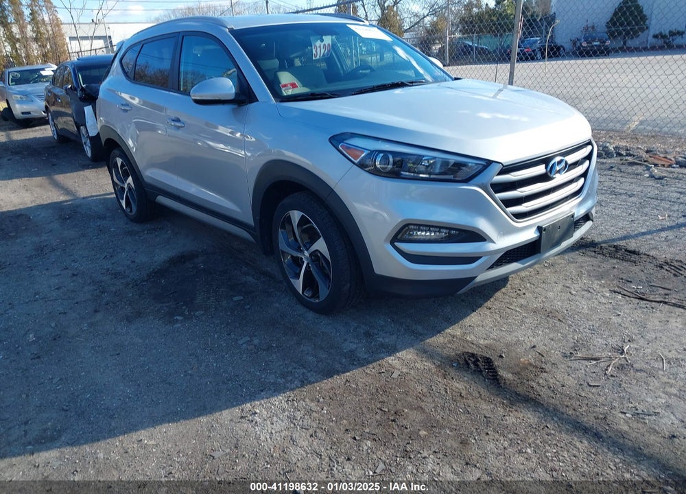 2018 HYUNDAI TUCSON SPORT VIN: KM8J3CAL2JU755467