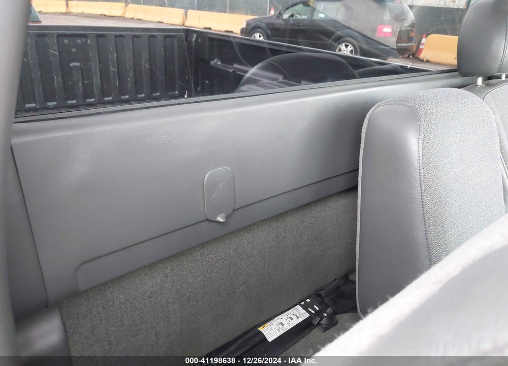 2005 CHEVROLET SILVERADO 1500 VIN: 1GCEC14V45Z120010