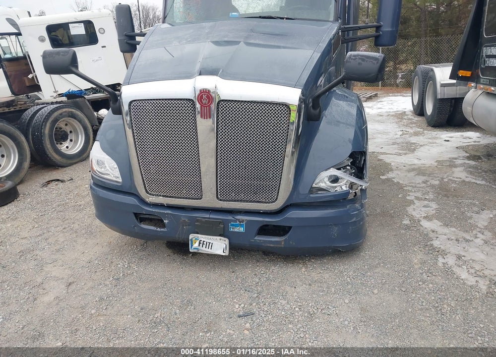 2020 KENWORTH T680 VIN: 1XKYDP9X4LJ407578