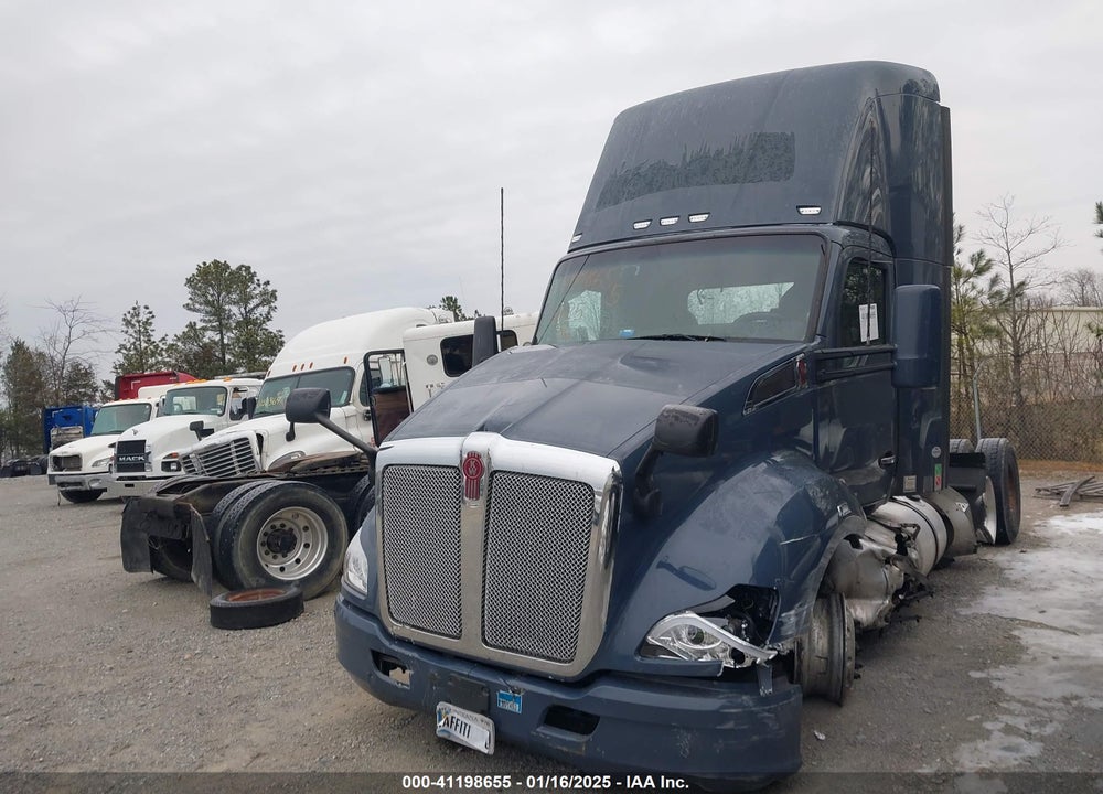 2020 KENWORTH T680 VIN: 1XKYDP9X4LJ407578