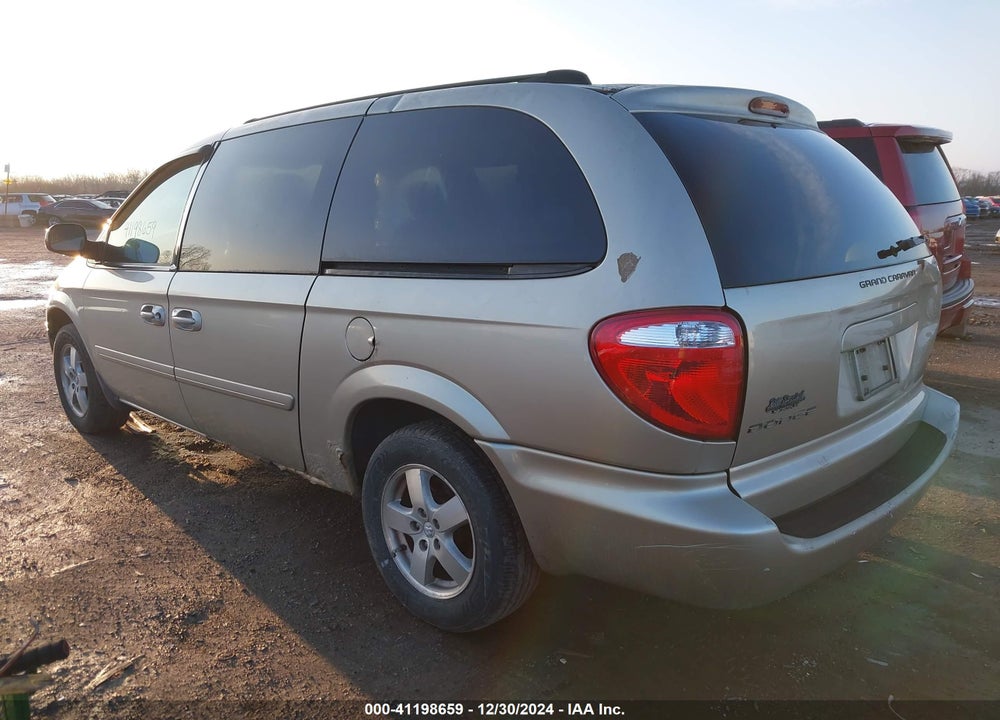 2005 DODGE GRAND CARAVAN SXT VIN: 2D4GP44L55R492434