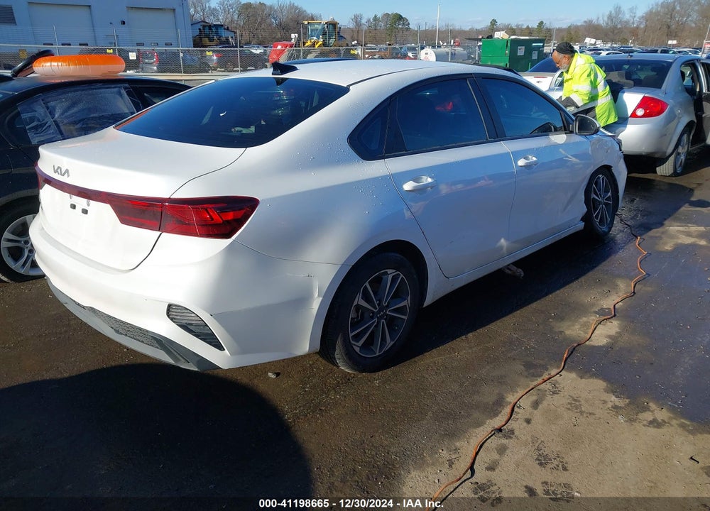 2024 KIA FORTE VIN: 3KPF24AD3RE793599