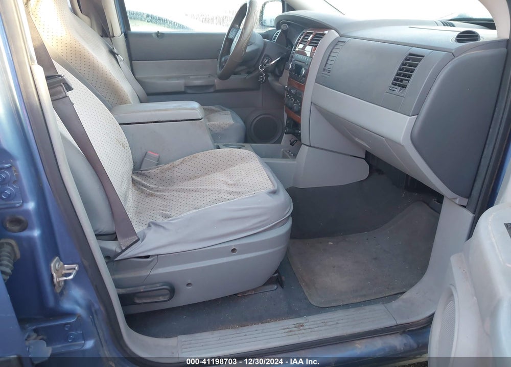2008 DODGE DURANGO SLT VIN: 1D8HB48N28F120381