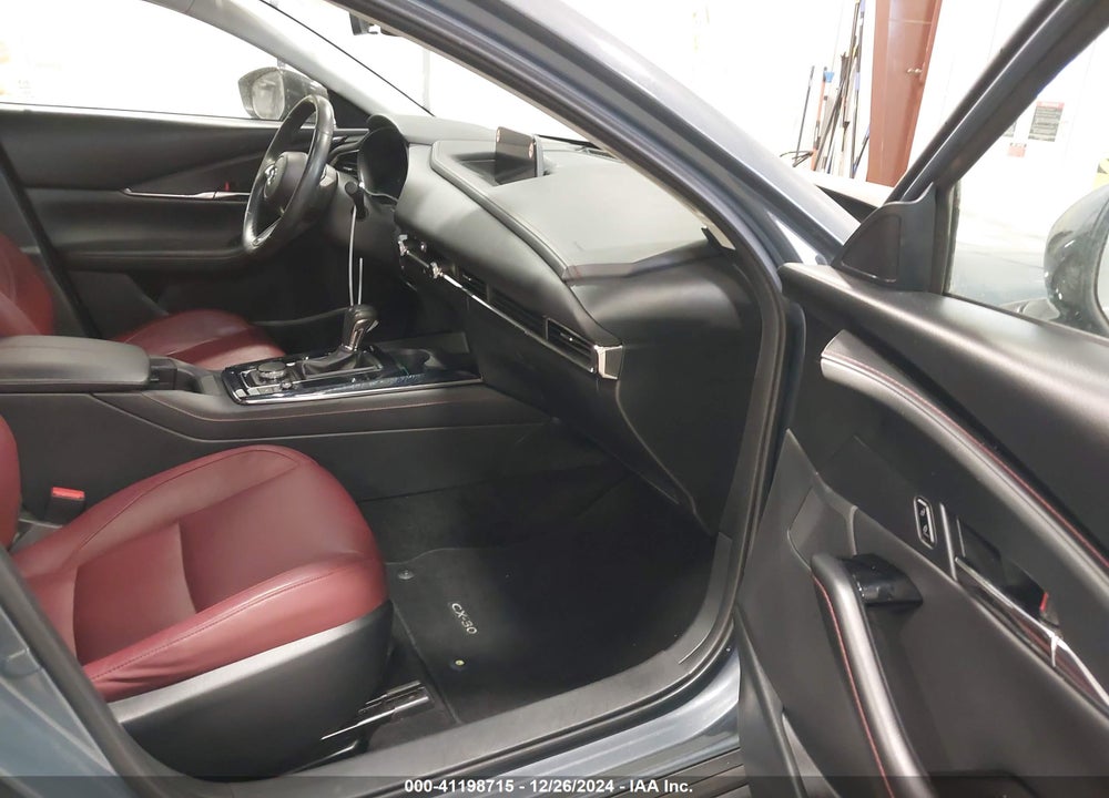 2023 MAZDA CX-30 2.5 S CARBON EDITION VIN: 3MVDMBCM8PM553940